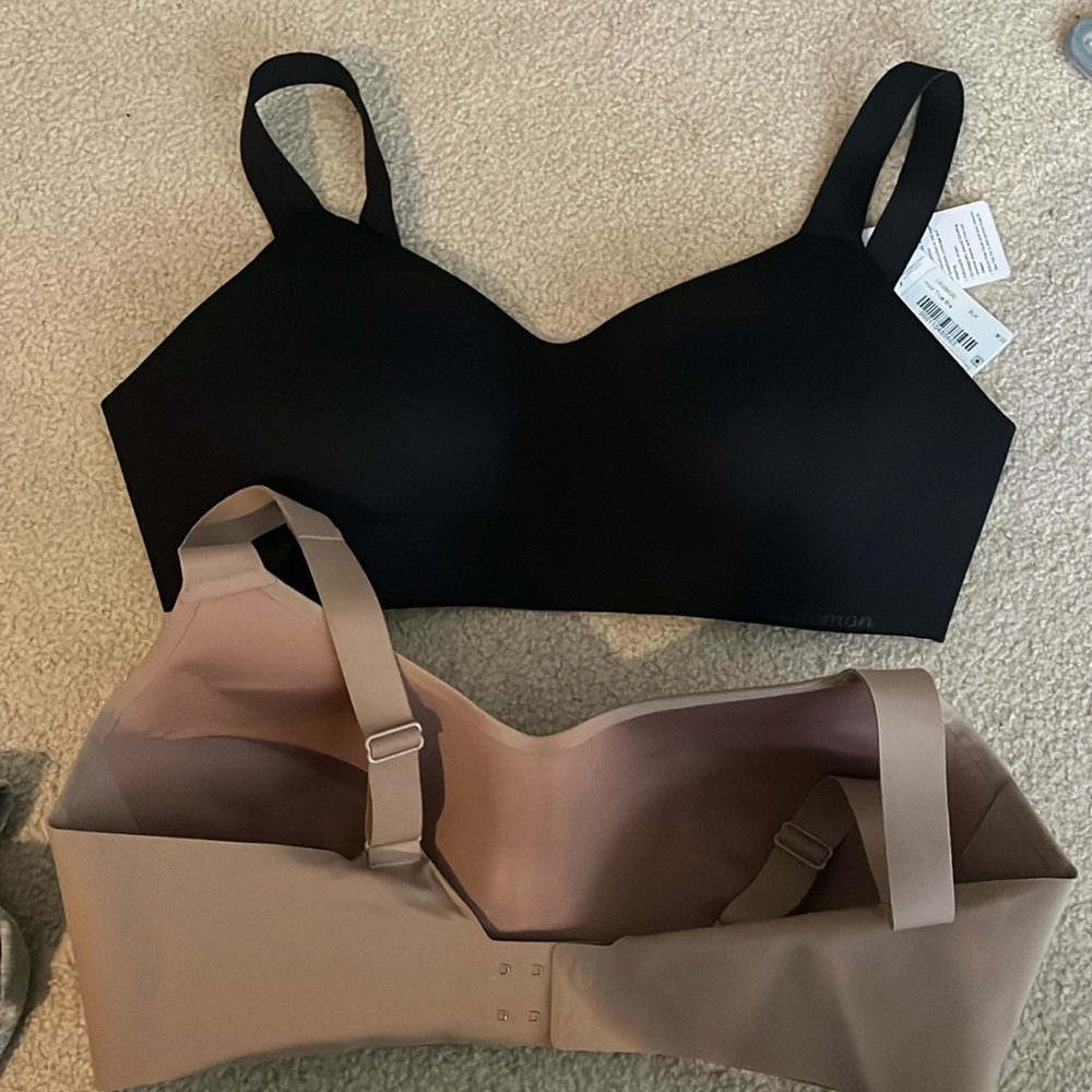 Never worn lulu lemon bra